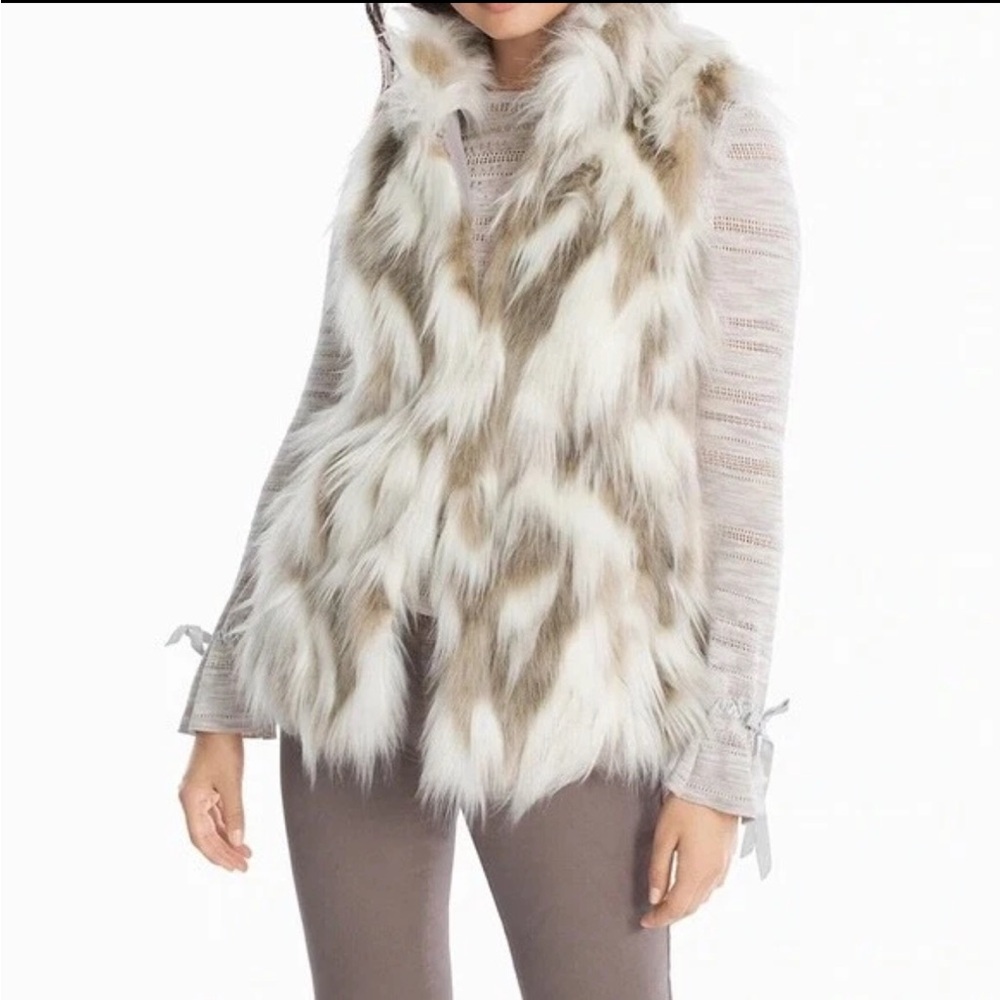New White House Black Market Cream and Brown Faux Fur Vest